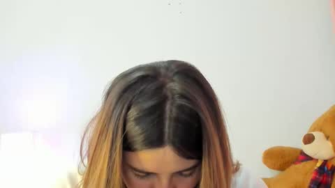 luara__01__lecat_1 online show from October 26, 2:28 am