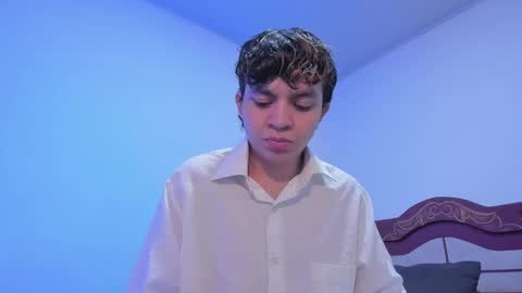 Lukas online show from December 9, 3:33 pm