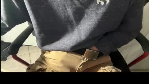 luca online show from November 30, 7:40 pm