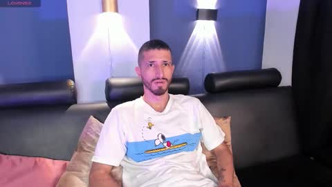 Snapshot of lucas4me chatting on February 6, 3:11 am Lucas online show from February 6, 3:11 am