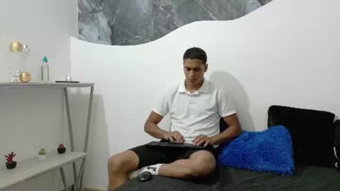 lucas837481 online show from June 29, 11:10 am