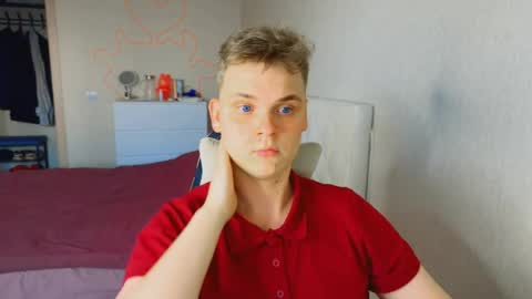 Snapshot of lucas_dany chatting on May 5, 3:42 pm Lucas Gill online show from May 5, 3:42 pm