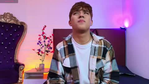 Lucas lovee online show from March 30, 1:01 pm