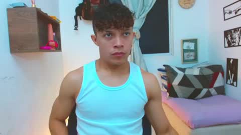 Lucas Luxx online show from September 19, 1:34 pm