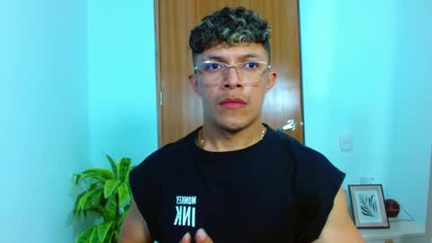 Lucas Luxx online show from March 3, 12:17 am