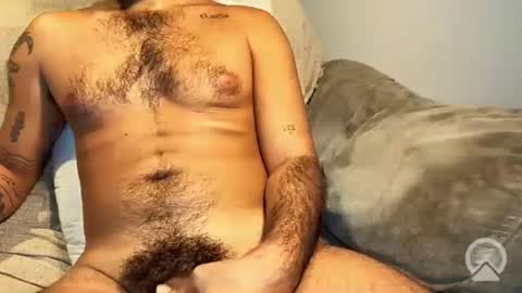 Snapshot of lucas_rio chatting on July 28, 9:03 pm lucas_rio online show from July 28, 9:03 pm