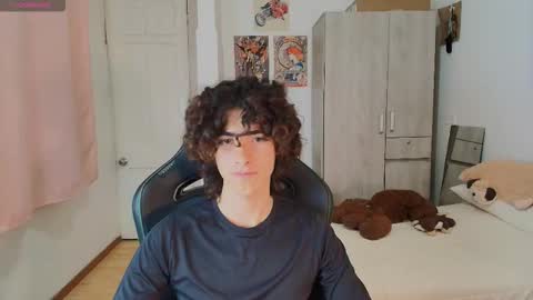 lucas_xo online show from March 18, 3:09 am