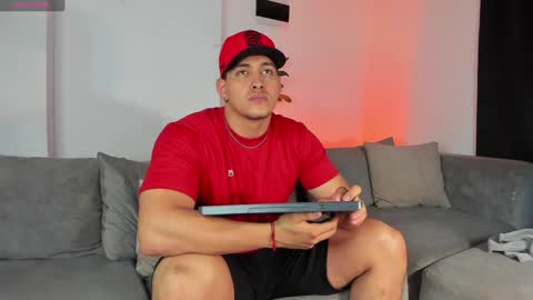 LUCA SANTOS online show from December 22, 3:55 am