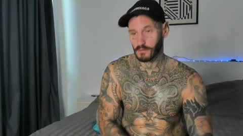 lucasexclusive online show from April 24, 6:38 am