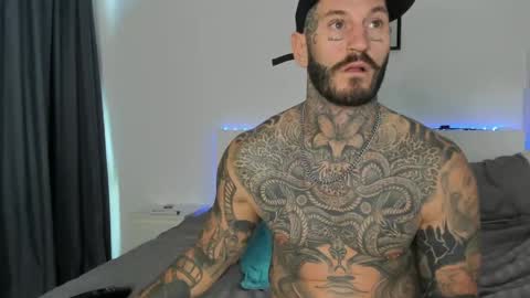 lucasexclusive online show from April 28, 6:29 am