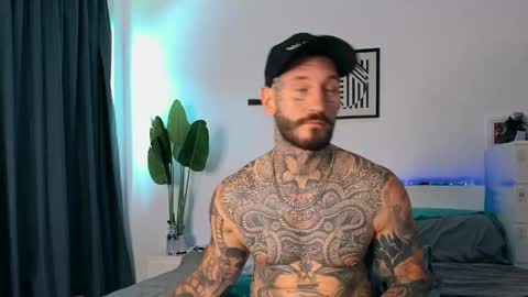 lucasexclusive online show from May 14, 6:20 am