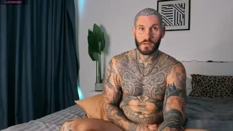 lucasexclusive online show from June 22, 6:10 am