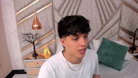 Snapshot of lucasopry chatting on June 12, 12:26 pm Lucasopry online show from June 12, 12:26 pm