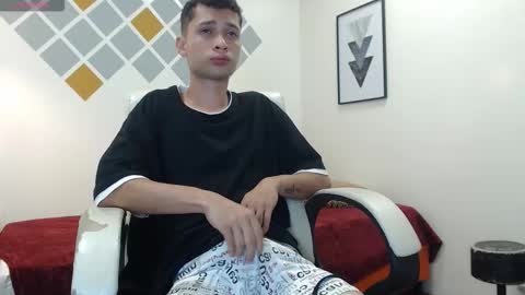 LucassSmith11 online show from March 9, 7:07 pm