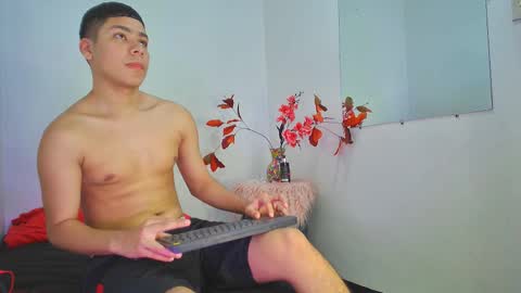 LUCAS TORREZ online show from December 5, 4:10 am