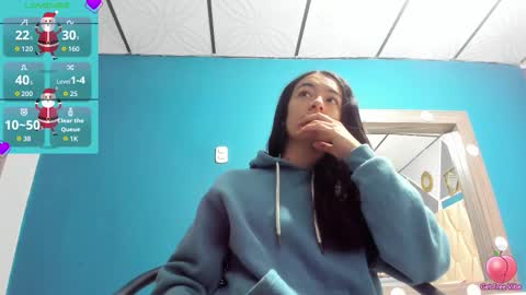 Snapshot of lucasymia_69 chatting on November 28, 12:19 pm MIA HOT online show from November 28, 12:19 pm