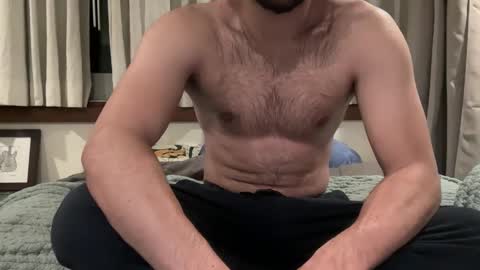 Snapshot of lucca_d123 chatting on April 27, 6:44 am lucca_d123 online show from April 27, 6:44 am
