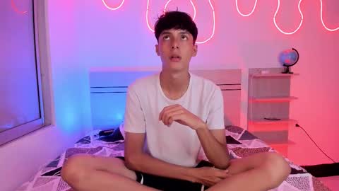 Luccas Ferreira online show from October 25, 7:08 pm