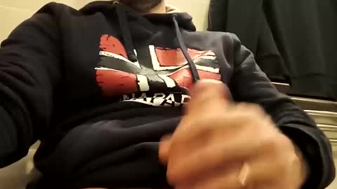 luccazzo79 online show from March 6, 4:03 pm