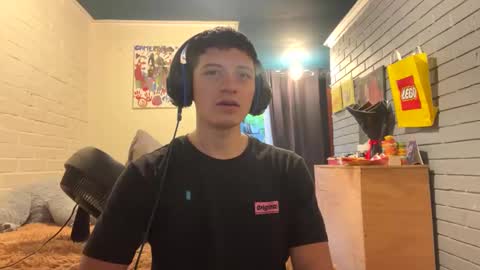 Snapshot of luchosaando chatting on January 7, 11:45 pm Felipe online show from January 7, 11:45 pm