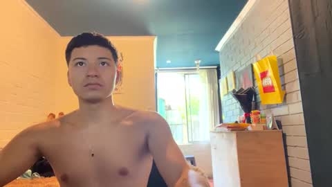 Snapshot of luchosaando chatting on January 8, 4:54 pm Felipe online show from January 8, 4:54 pm