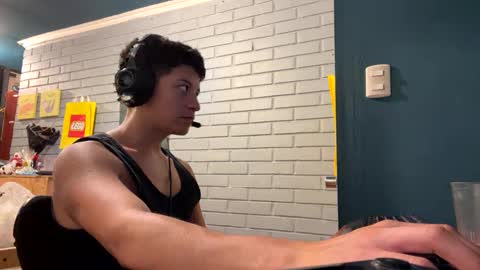 Snapshot of luchosaando chatting on January 31, 12:39 am Felipe online show from January 31, 12:39 am