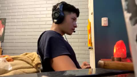 Snapshot of luchosaando chatting on February 7, 3:12 am Felipe online show from February 7, 3:12 am