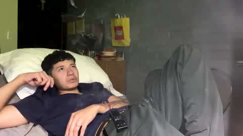 Snapshot of luchosaando chatting on February 12, 12:27 am Felipe online show from February 12, 12:27 am