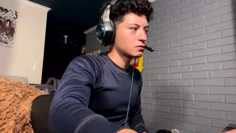 Snapshot of luchosaando chatting on February 24, 4:49 am Felipe online show from February 24, 4:49 am