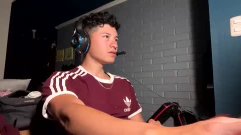 Snapshot of luchosaando chatting on March 3, 4:58 am Felipe online show from March 3, 4:58 am