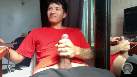 Snapshot of luchosaando chatting on October 22, 2:06 pm Felipe online show from October 22, 2:06 pm