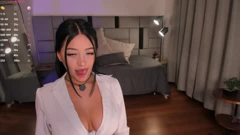 Snapshot of luci_naughty_ chatting on June 1, 2:24 am Luciana Rest time I will return on December 2. online show from June 1, 2:24 am