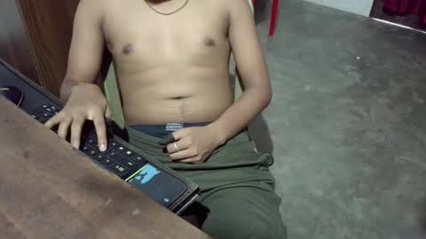 Snapshot of luci_ri chatting on October 11, 3:50 am luci_ri online show from October 11, 3:50 am