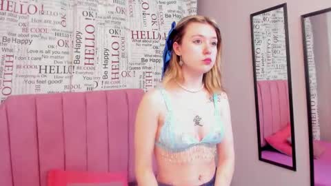 lucia_copper online show from October 19, 11:44 am