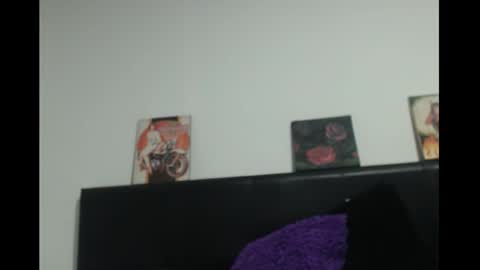 Snapshot of lucia_d_carton chatting on February 25, 3:38 am Lulu DCarton online show from February 25, 3:38 am