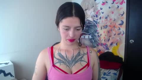 lucia_evans21 online show from April 20, 7:59 pm