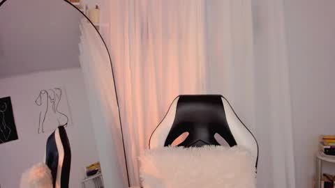 Lucia online show from January 19, 8:41 pm