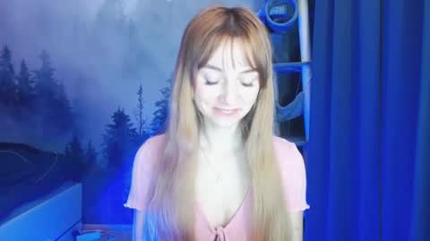 Snapshot of luciacam20 chatting on January 4, 4:11 pm Lucy online show from January 4, 4:11 pm