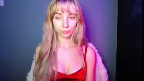 Lucy online show from December 3, 8:18 pm