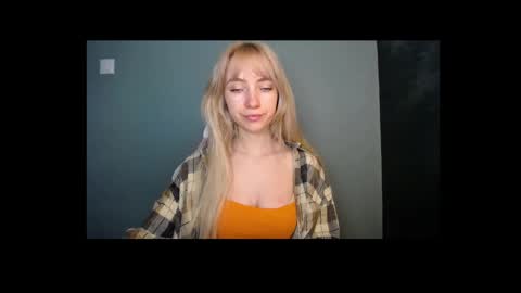 Lucy online show from April 20, 12:19 pm