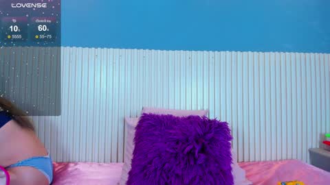 luciadaniels1 online show from January 8, 9:42 am
