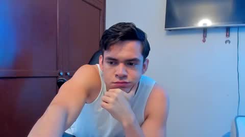 Lucian Gomez online show from October 7, 6:49 pm