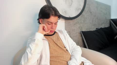 lucian_greyy online show from October 2, 4:08 am