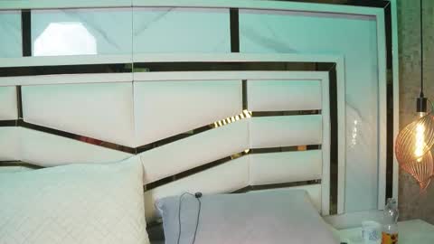 luciana_agudelo online show from March 18, 8:01 pm