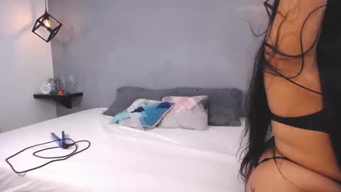 Luciana  online show from September 29, 2:11 pm