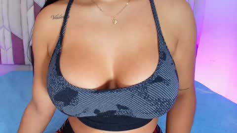 instagram luciana417  online show from October 1, 3:12 am