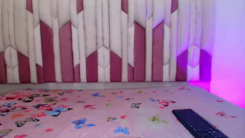 instagram luciana417  online show from October 22, 3:07 am