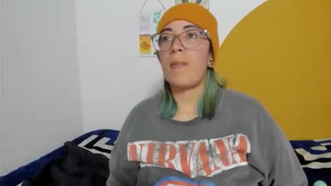 Snapshot of lucianacapisce chatting on November 18, 11:48 pm Dani 3 online show from November 18, 11:48 pm