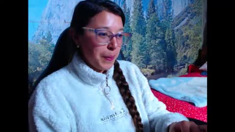 Lucy online show from September 29, 2:06 am