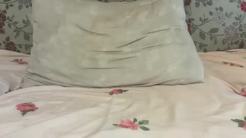 Mysterious Girl online show from February 19, 5:03 am